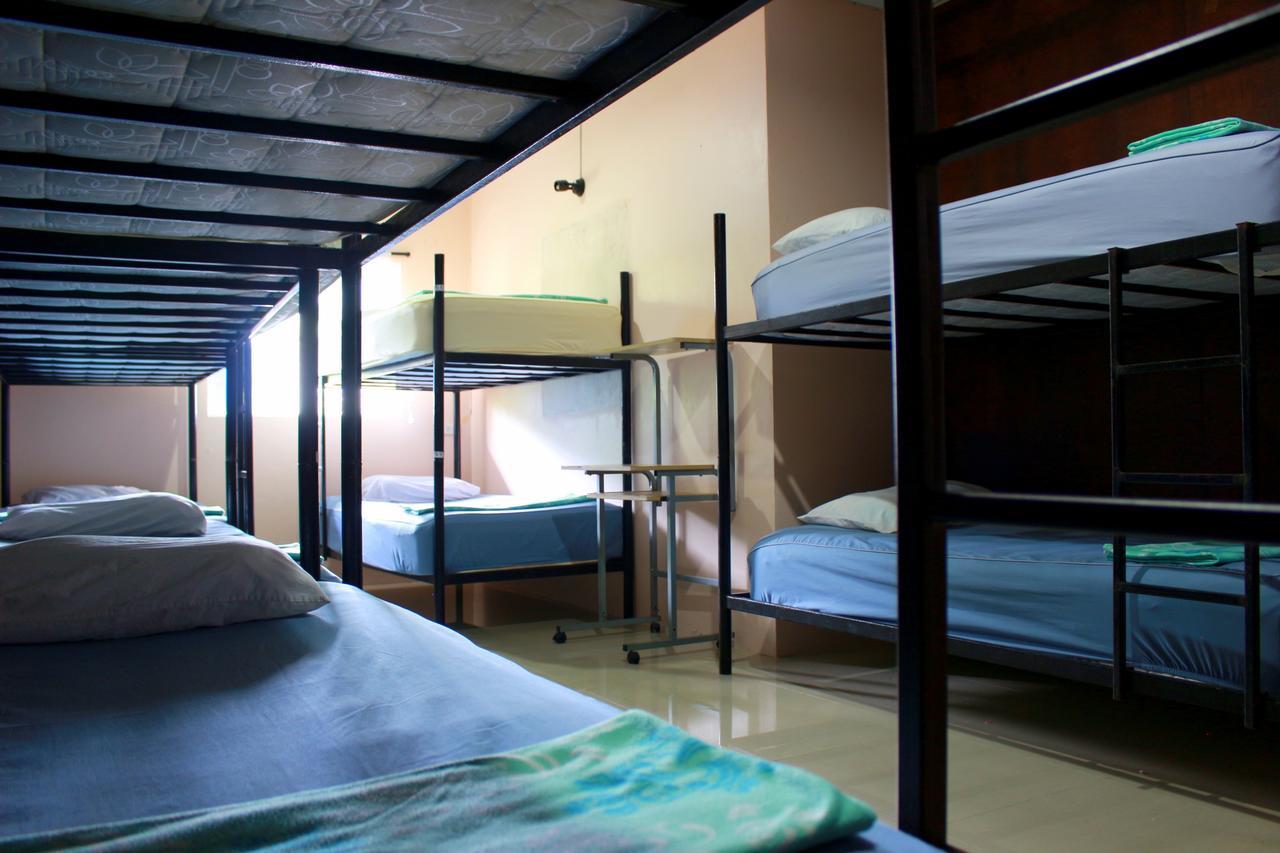 Love Station Hostel Баан-Тай Номер фото