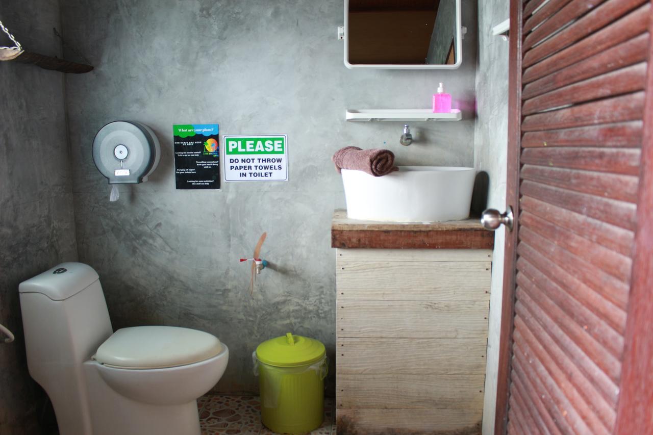 Love Station Hostel Баан-Тай Номер фото